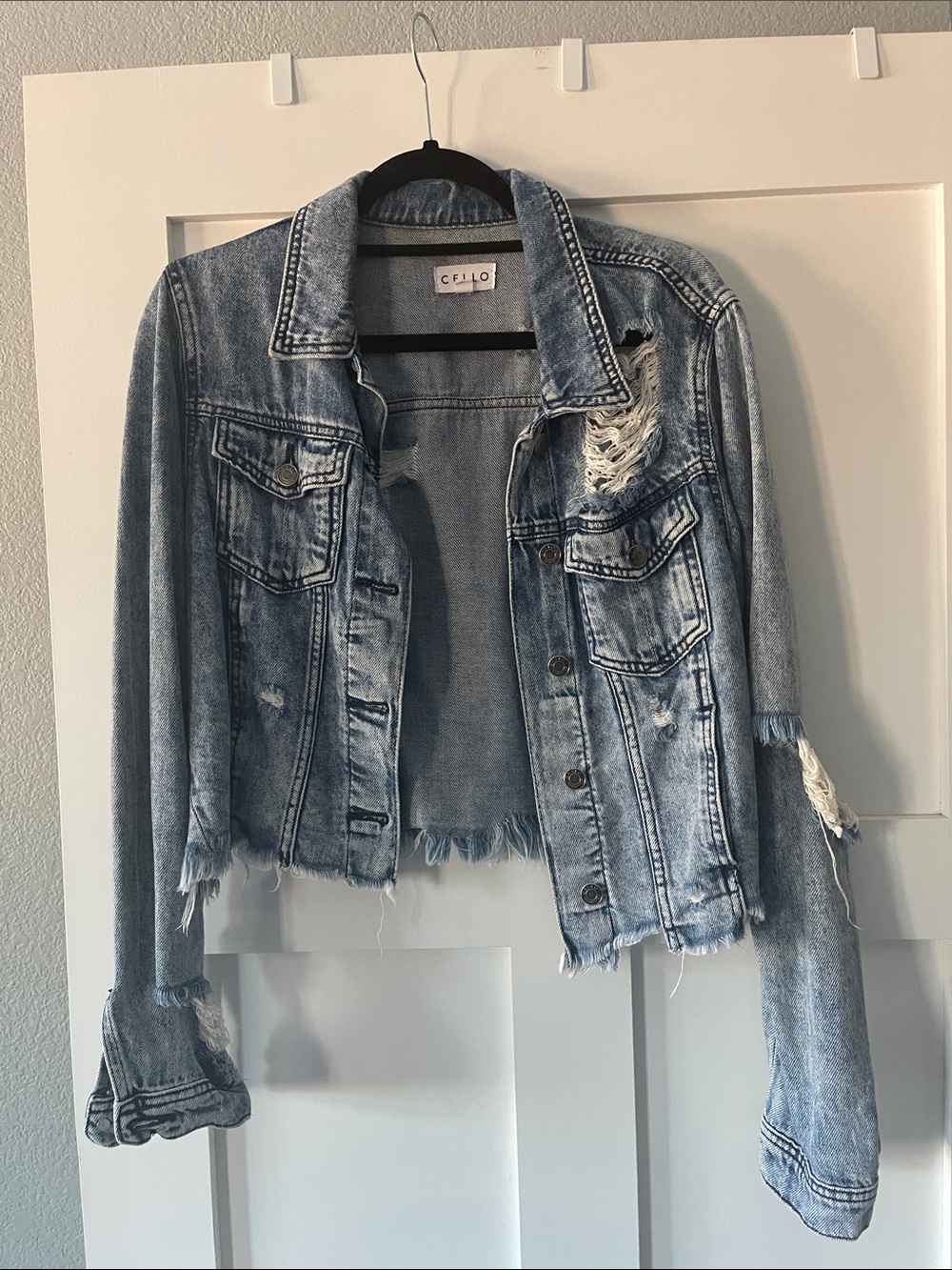 Cello Washed Blue Distressed Cropped Denim Jacket